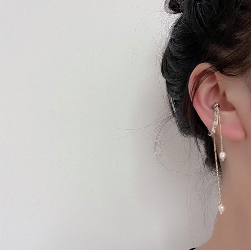 Vintage Tassel Magnetic Ear Cuff